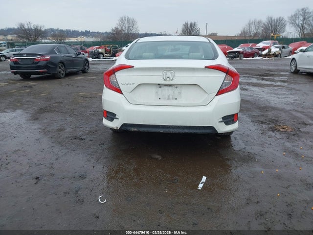 2HGFC2F59JH573896 Honda Civic Lx