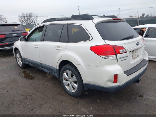 44479480 :رقم المزاد ، 4S4BRBLC9B3397575 vin ، 2011 Subaru Outback 2.5i Limited مزاد بيع