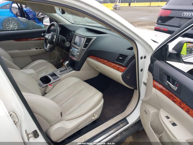 44479480 :رقم المزاد ، 4S4BRBLC9B3397575 vin ، 2011 Subaru Outback 2.5i Limited مزاد بيع