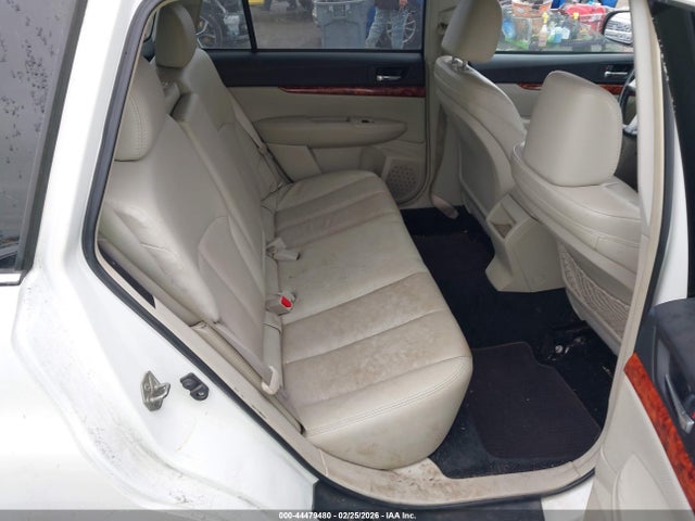 44479480 :رقم المزاد ، 4S4BRBLC9B3397575 vin ، 2011 Subaru Outback 2.5i Limited مزاد بيع