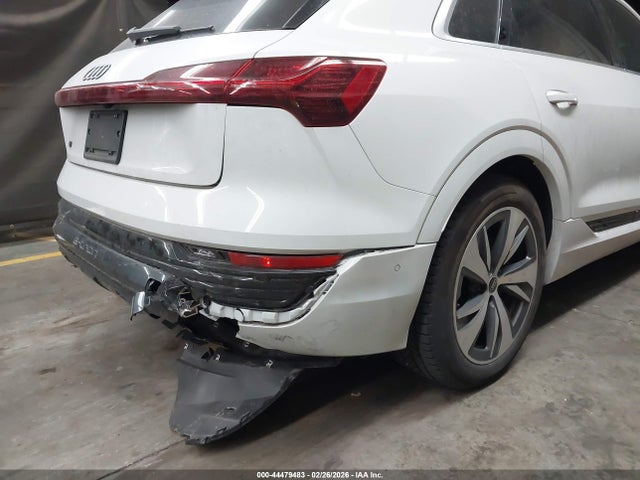 2024 AUDI Q8 E-TRON WA15AAGE1RB019565 Photo 5