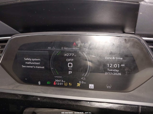 2024 AUDI Q8 E-TRON WA15AAGE1RB019565 Photo 6