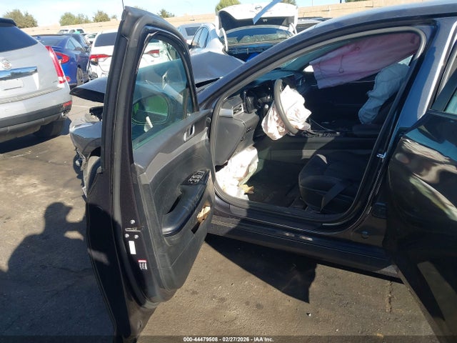 5XXG14J21MG003089 KIA K5 LXS