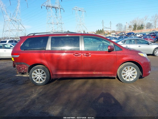 Продаж на аукціоні авто 2013 Toyota Sienna Le 7 Passenger, vin: 5TDJK3DC8DS049843, номер лоту: 44479591