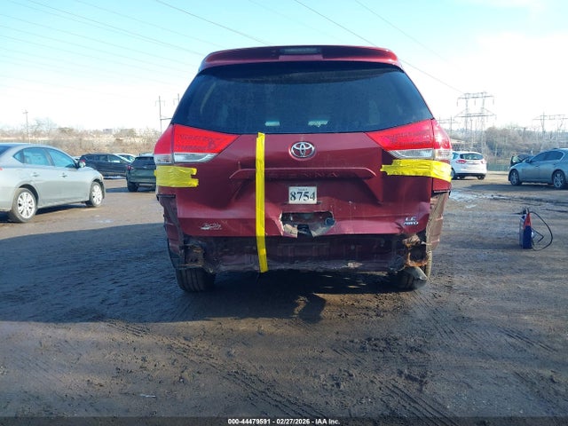 Продаж на аукціоні авто 2013 Toyota Sienna Le 7 Passenger, vin: 5TDJK3DC8DS049843, номер лоту: 44479591