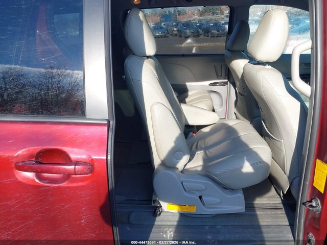 Продаж на аукціоні авто 2013 Toyota Sienna Le 7 Passenger, vin: 5TDJK3DC8DS049843, номер лоту: 44479591