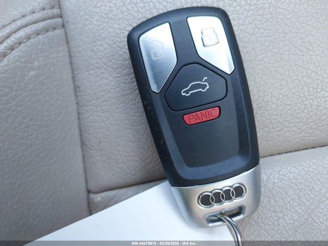 44479615 :رقم المزاد ، WAUKMAF49HN056155 vin ، 2017 Audi A4 2.0t Season Of Audi Ultra Premium مزاد بيع