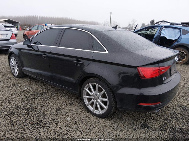 2015 AUDI A3 WAUEFGFF8F1056373 Photo 2