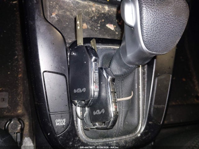 2022 Kia Soul Lx მანქანა იყიდება აუქციონზე, vin: KNDJ23AUXN7173296, აუქციონის ნომერი: 44479677