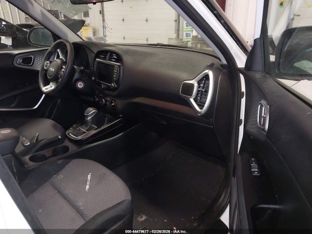 2022 Kia Soul Lx მანქანა იყიდება აუქციონზე, vin: KNDJ23AUXN7173296, აუქციონის ნომერი: 44479677