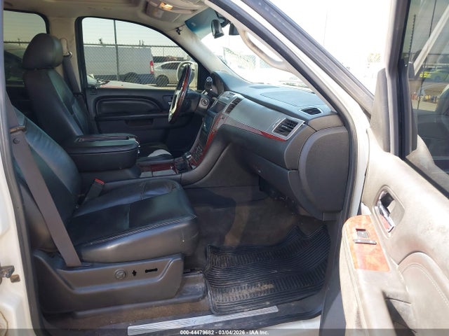 Продаж на аукціоні авто 2012 Cadillac Escalade Ext Premium, vin: 3GYT4NEF3CG115908, номер лоту: 44479682