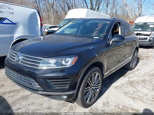 2015 VOLKSWAGEN TOUAREG WVGEF9BPXFD008185 Photo 1