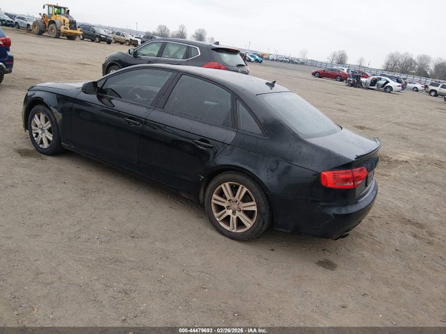 2010 AUDI A4 WAUBFAFL1AN028261 Photo 2