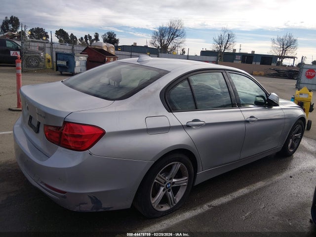 WBA3C1C56FK117996 BMW 328I