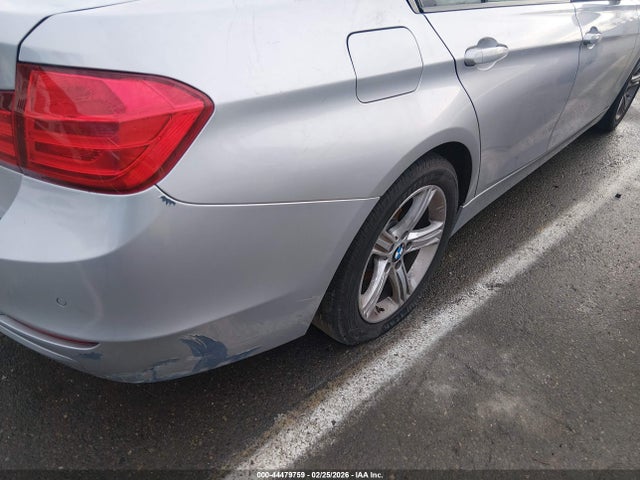 WBA3C1C56FK117996 BMW 328I
