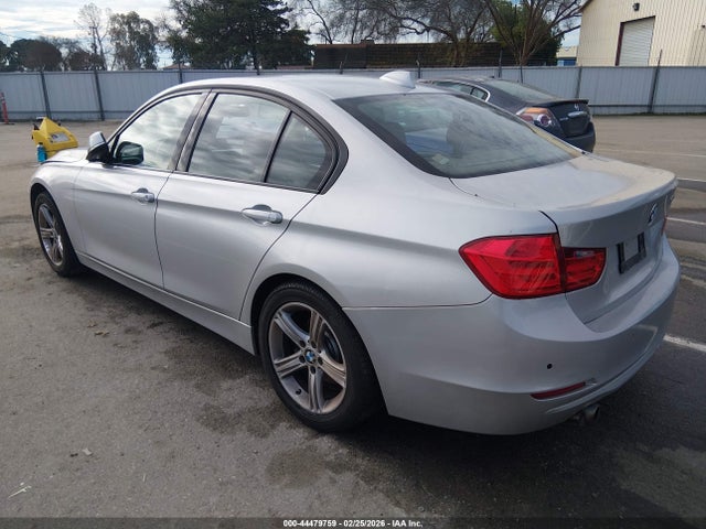 WBA3C1C56FK117996 BMW 328I