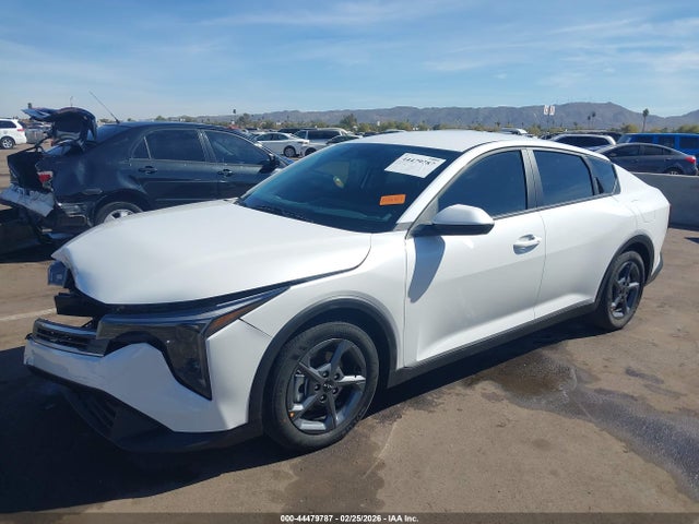 KIA K4 Lxs 2025 3KPFT4DE3SE191664 Image 2