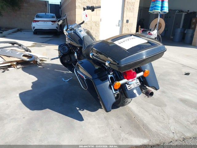 2015 HARLEY-DAVIDSON FLHR 1HD1FBM32FB703341 Photo 2