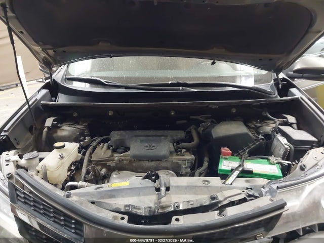 2T3WFREV5FW159506 Toyota Rav4 Xle