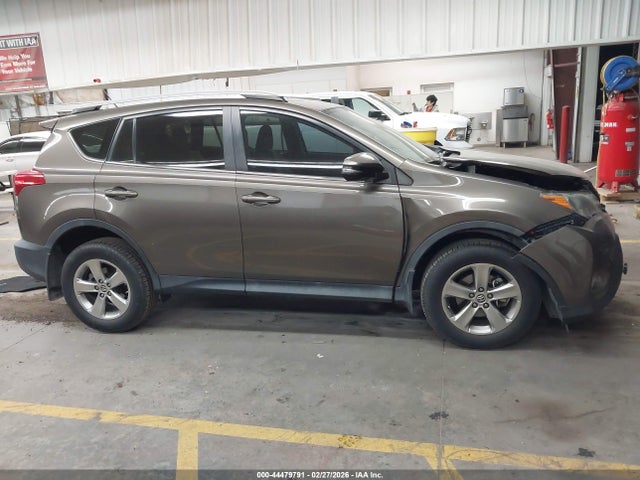 2T3WFREV5FW159506 Toyota Rav4 Xle