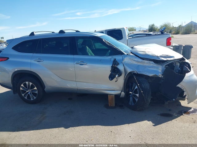 5TDHBRCH5LS513572 Toyota Highlander Hybrid Xle