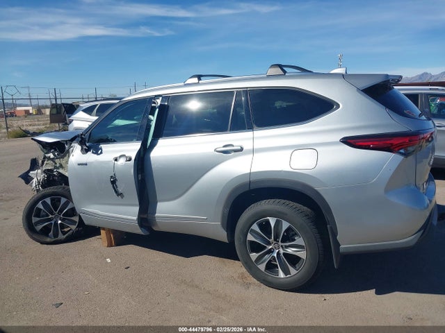 5TDHBRCH5LS513572 Toyota Highlander Hybrid Xle