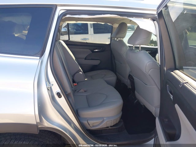 5TDHBRCH5LS513572 Toyota Highlander Hybrid Xle