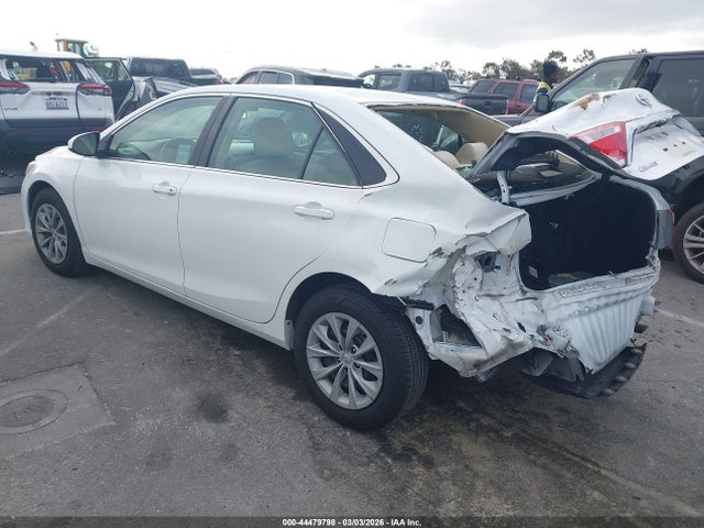 Toyota CAMRY LE 2017 4T1BF1FK8HU333634 Image 3