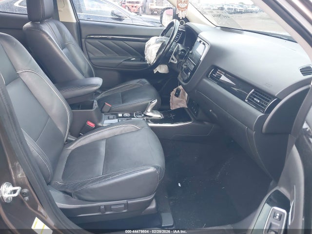 2018 MITSUBISHI OUTLANDER PHEV JA4J24A5XJZ071150 Photo 4