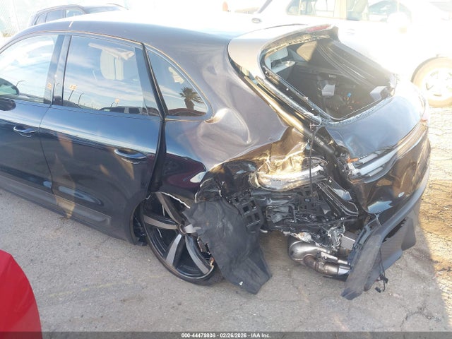 Porsche Macan T 2023 WP1AA2A55PLB10556 Image 18