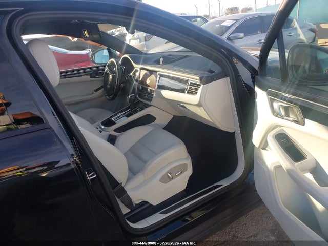 Porsche Macan T 2023 WP1AA2A55PLB10556 Image 5