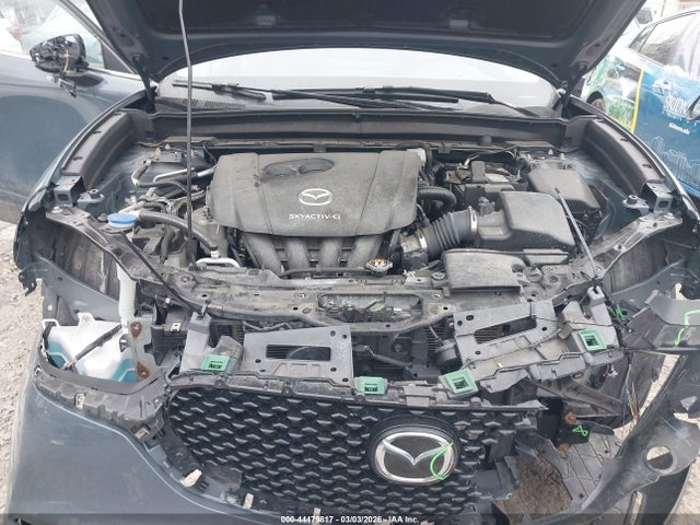 44479817 :رقم المزاد ، 3MVDMBCL6NM401756 vin ، 2022 Mazda Cx-30 Carbon Edition مزاد بيع