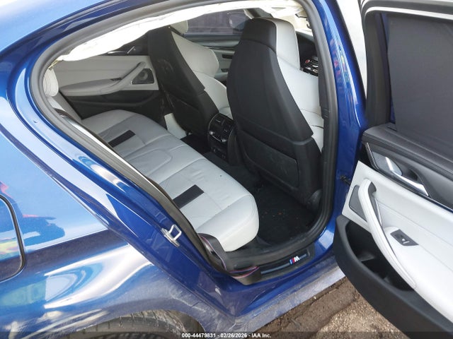 44479831 :رقم المزاد ، WBS83CH06PCL40075 vin ، 2023 Bmw M5 مزاد بيع
