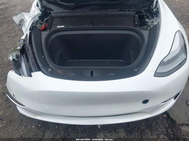 2023 Tesla Model Y Awd/long Range Dual Motor All-wheel Drive მანქანა იყიდება აუქციონზე, vin: 7SAYGDEE1PA163827, აუქციონის ნომერი: 44479885