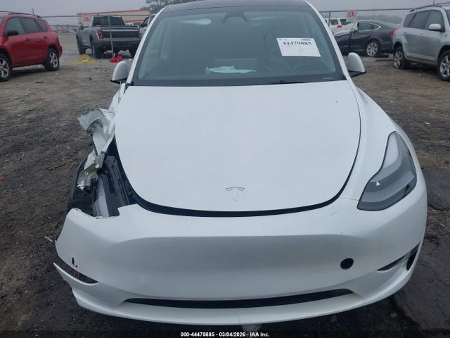 2023 Tesla Model Y Awd/long Range Dual Motor All-wheel Drive მანქანა იყიდება აუქციონზე, vin: 7SAYGDEE1PA163827, აუქციონის ნომერი: 44479885