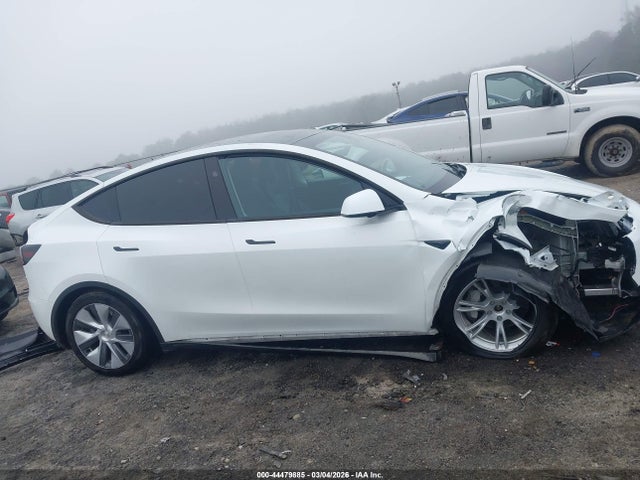 2023 Tesla Model Y Awd/long Range Dual Motor All-wheel Drive მანქანა იყიდება აუქციონზე, vin: 7SAYGDEE1PA163827, აუქციონის ნომერი: 44479885