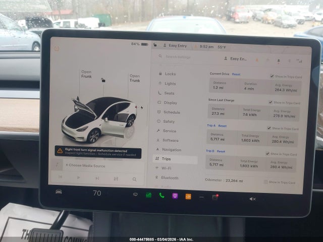 2023 Tesla Model Y Awd/long Range Dual Motor All-wheel Drive მანქანა იყიდება აუქციონზე, vin: 7SAYGDEE1PA163827, აუქციონის ნომერი: 44479885