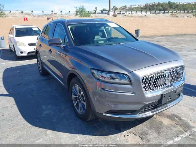 2LMPJ6J9XNBL07192 Lincoln Nautilus Standard