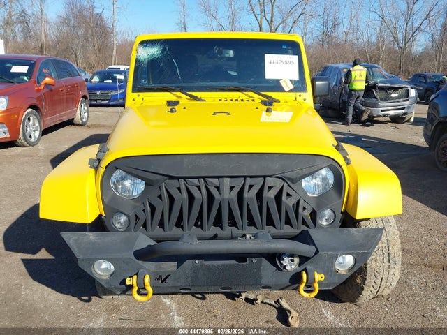 44479895 :رقم المزاد ، 1C4BJWEG7FL582118 vin ، 2015 Jeep Wrangler Unlimited Sahara مزاد بيع