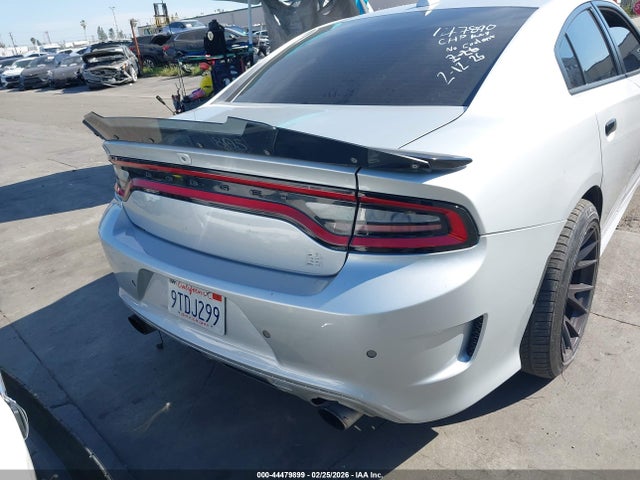2C3CDXGJ4KH742574 Dodge Charger Scat Pack Rwd