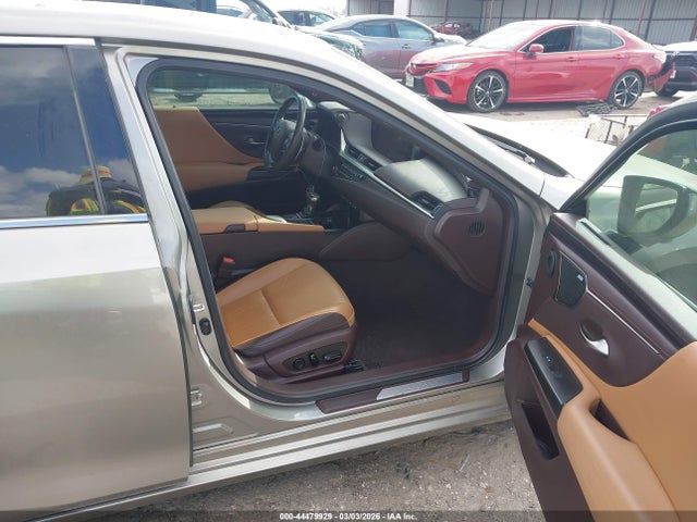 44479929 :رقم المزاد ، 58ABZ1B12KU021670 vin ، 2019 Lexus Es 350 Ultra Luxury مزاد بيع