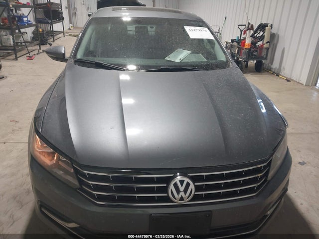 Продаж на аукціоні авто 2019 Volkswagen Passat 2.0t Wolfsburg Edition, vin: 1VWLA7A33KC013657, номер лоту: 44479976