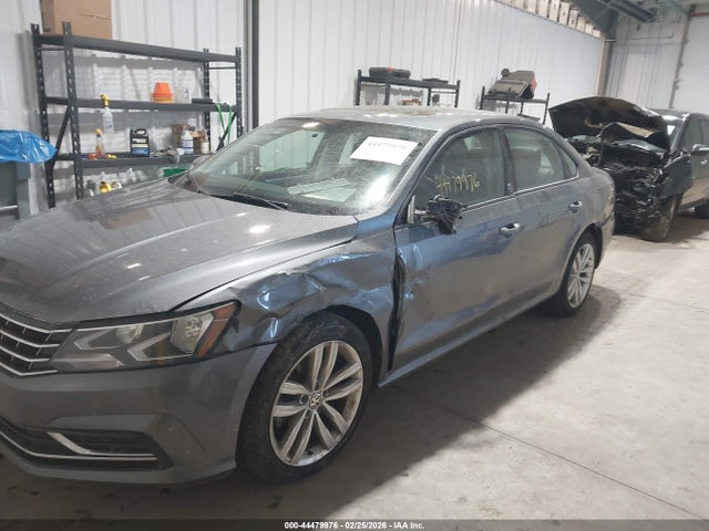 2019 VOLKSWAGEN PASSAT 1VWLA7A33KC013657 Photo 5