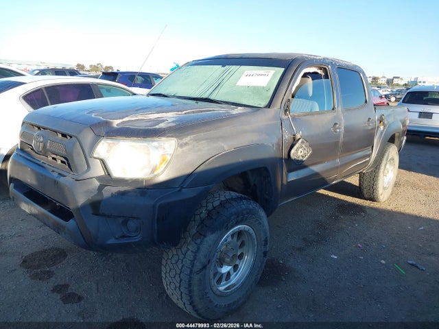 3TMJU4GN5EM167329 Toyota Tacoma Prerunner V6