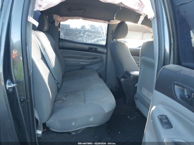 3TMJU4GN5EM167329 Toyota Tacoma Prerunner V6