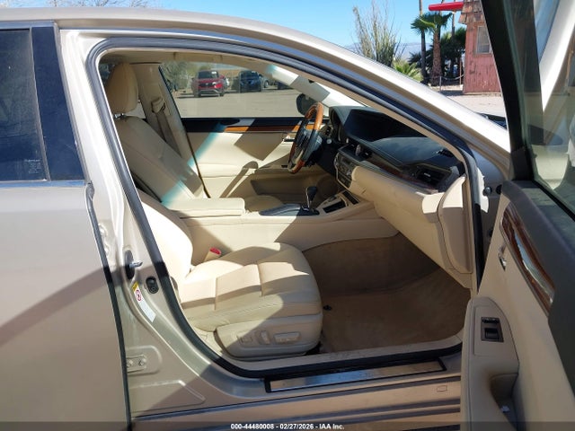 2013 Lexus Es 300h მანქანა იყიდება აუქციონზე, vin: JTHBW1GG8D2027021, აუქციონის ნომერი: 44480008