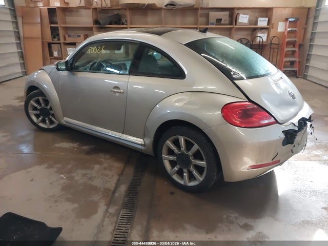 2015 VOLKSWAGEN BEETLE 3VWJ07AT5FM638303 Photo 2