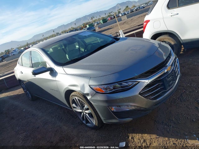 1G1ZE5ST9RF154612 Chevrolet Malibu Fwd 2lt