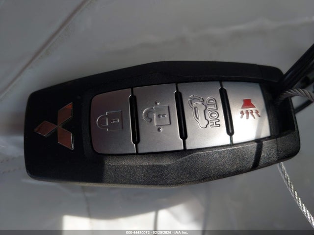 2025 MITSUBISHI OUTLANDER JA4J3VA86SZ020971 Photo 10