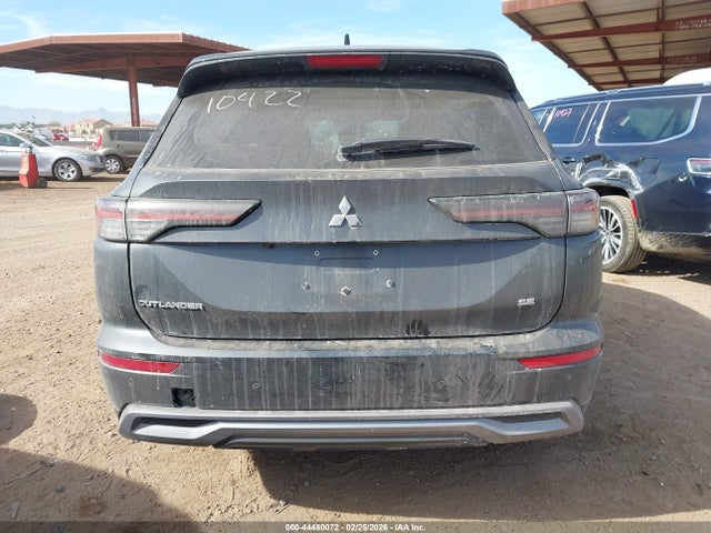 JA4J3VA86SZ020971 Mitsubishi Outlander Se 2.5 2wd